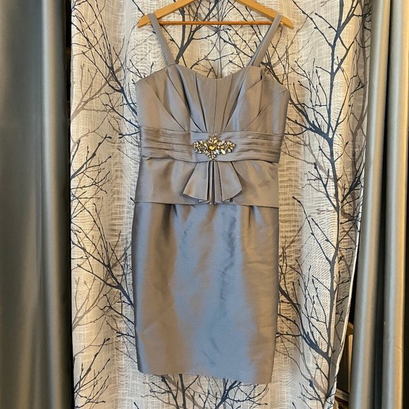 Silver Mother of the Bride knee length Dress - 2 piece - - Picture 2 of 16